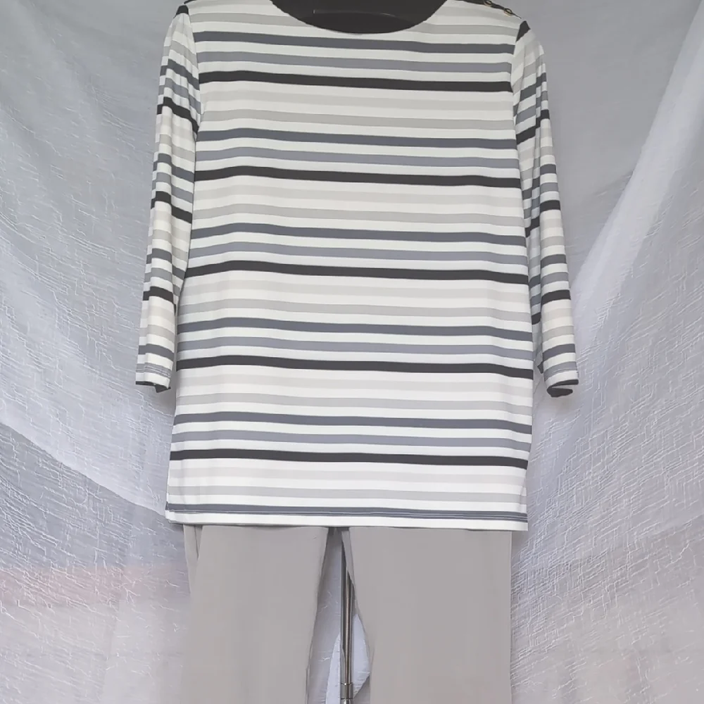 Peck & Peck White and Gray Long Sleeve Tee an Grey WHBM pants - Picture 1 of 10